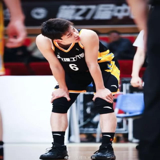 足球杯赛焦点对决阵容解读 深度解析第38组精彩 专稿第12037期